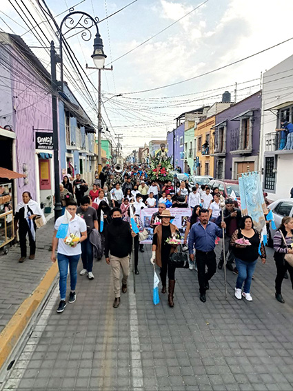 Bajada de la virgen de los Remedios a la parroquia