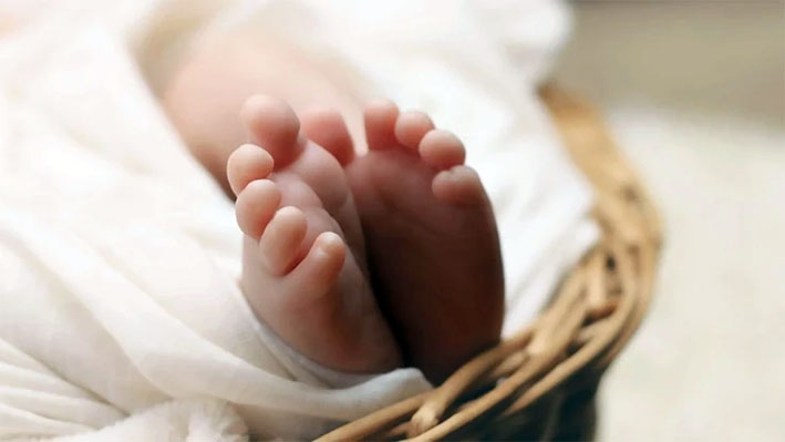 Nace primer bebé en Reino Unido con ADN de tres personas