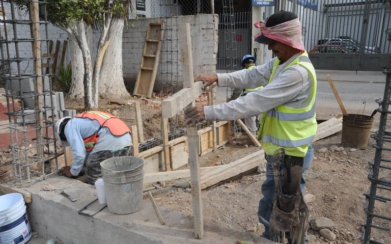Alarifes prefirieron efectivo y no la tradicional comida