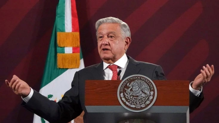 Denuncian a AMLO ante el INE por llamar al voto en “mañaneras”