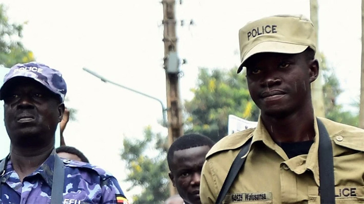 Ataque a escuela en Uganda deja al menos 25 muertos