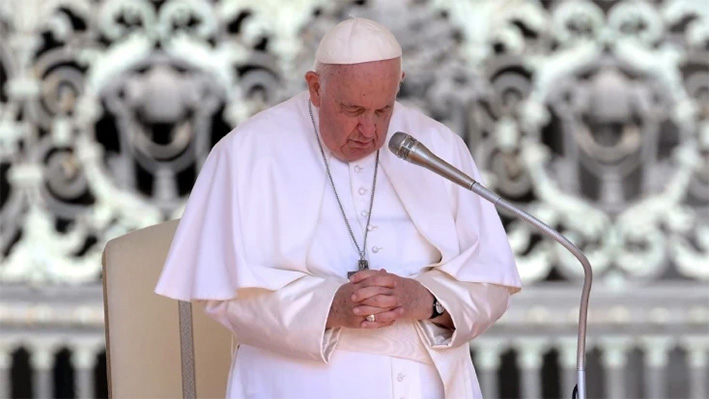 Papa Francisco será operado por riesgo de obstrucción intestinal