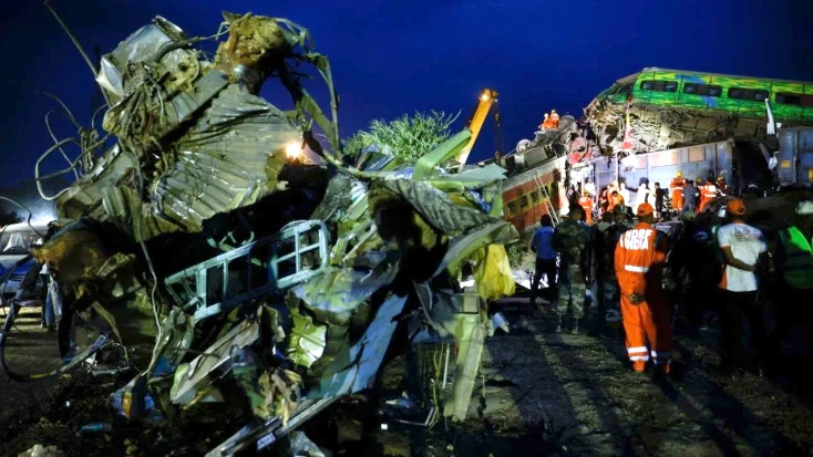Suman 288 muertos por accidente de tren en India