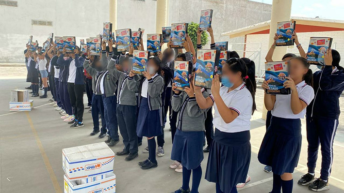 Diez mil guías educativas ha entregado la comuna