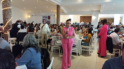 Ni un paso atrás: Paola Angon