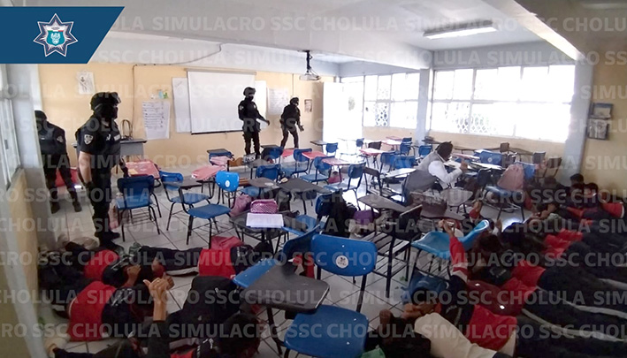 Primer simulacro preventivo de seguridad en secundaria de Acuexcomac