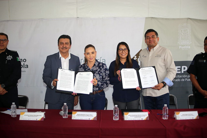 Signan convenio ayuntamiento e ICATEP