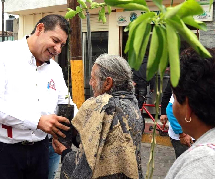 Entregar un árbol es cuidar el medio ambiente, la salud y fomentar el Amor a Puebla: Armenta