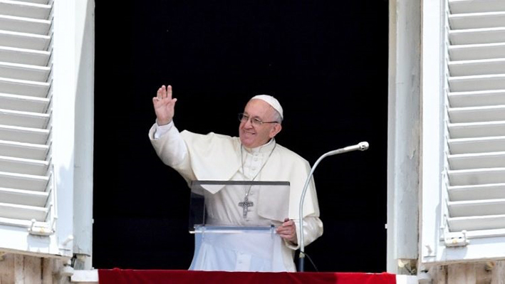 El Papa en el ángelus: En los momentos de oscuridad Cristo viene a nuestro encuentro
