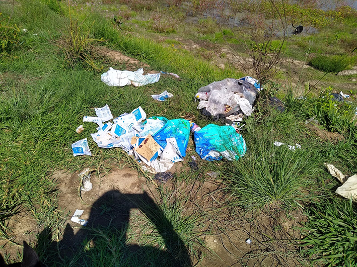 “Cochinones” tiran basura infecto-contagiosa en el Zapotecas