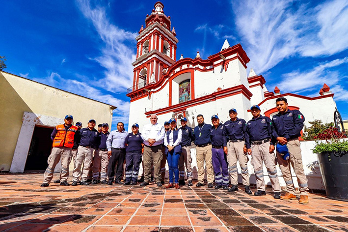 Festejaron a los bomberos con reconocimientos y un desayuno