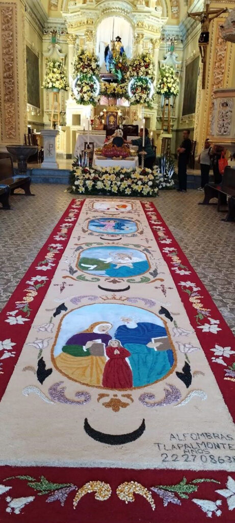 Tránsito y Asunción de María en los barrios de San Pedro Cholula