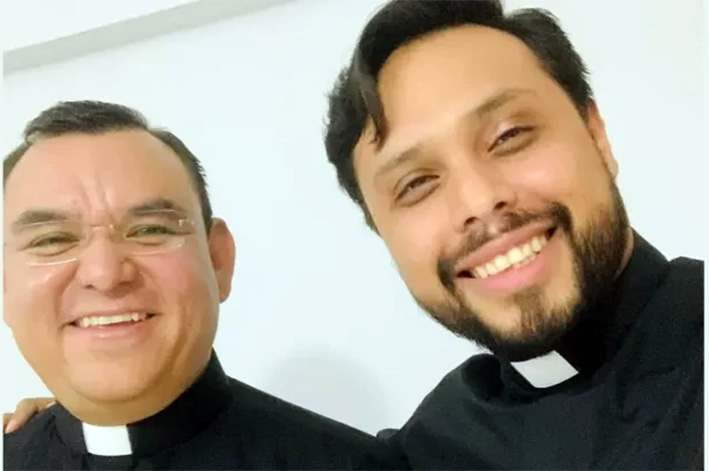 Asaltan a sacerdotes de Torreón en la México-Querétaro