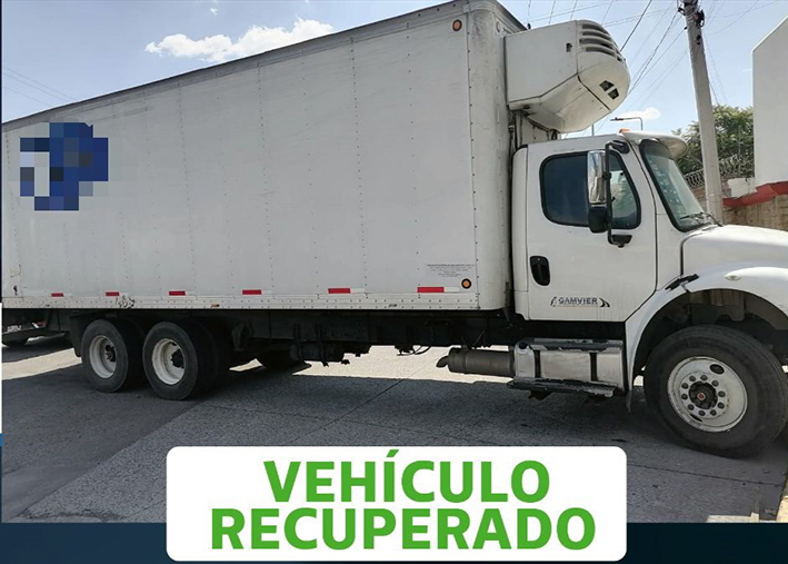 Camión robado en autopista México-Puebla recuperan municipales