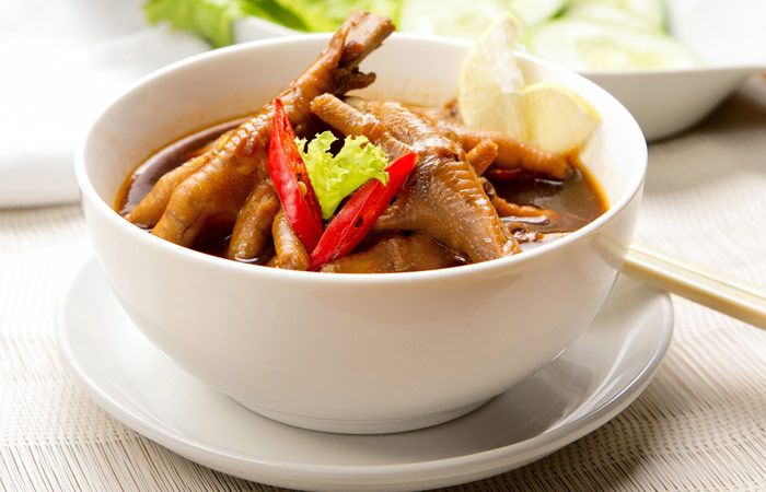 Patitas de Pollo con Mollejas