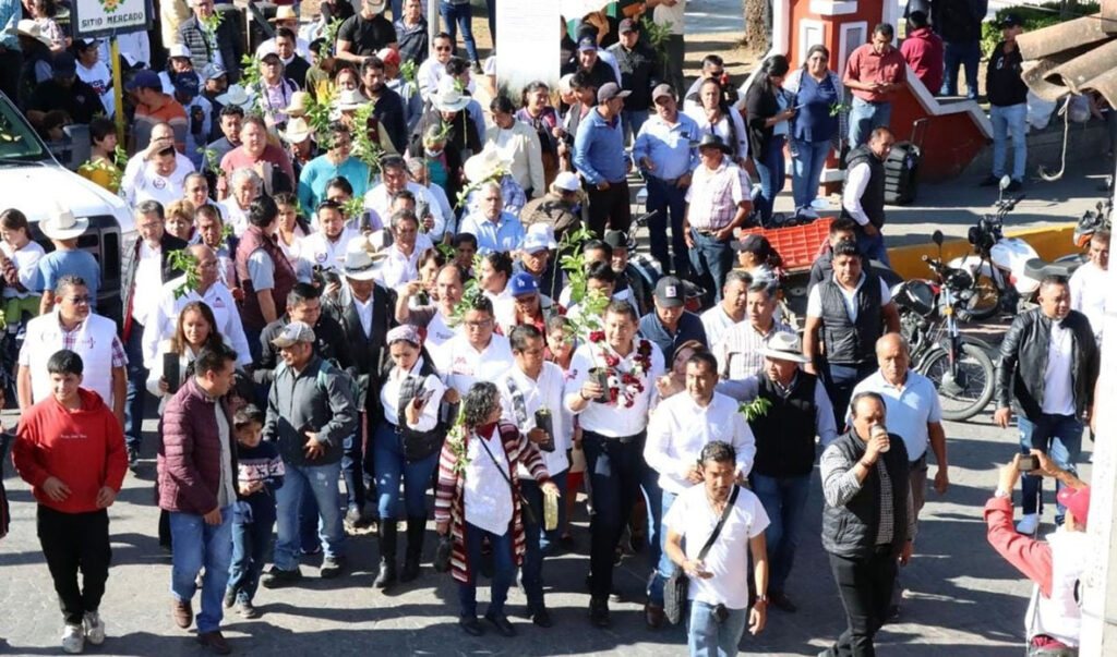 La magia de la sierra norte cobija al senador Armenta