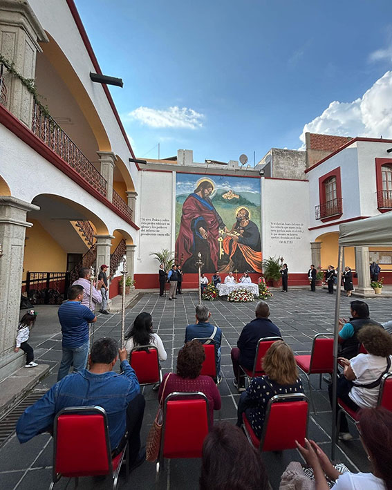 Nuevo Mural en la Parroquia de San Pedro Apóstol