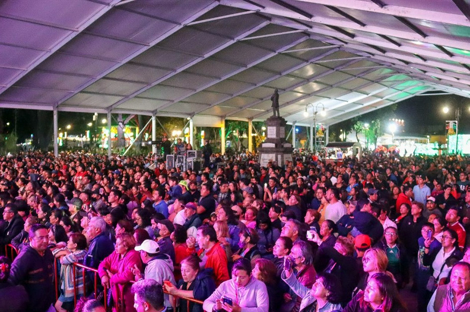 Alternan grupos locales con internacionales