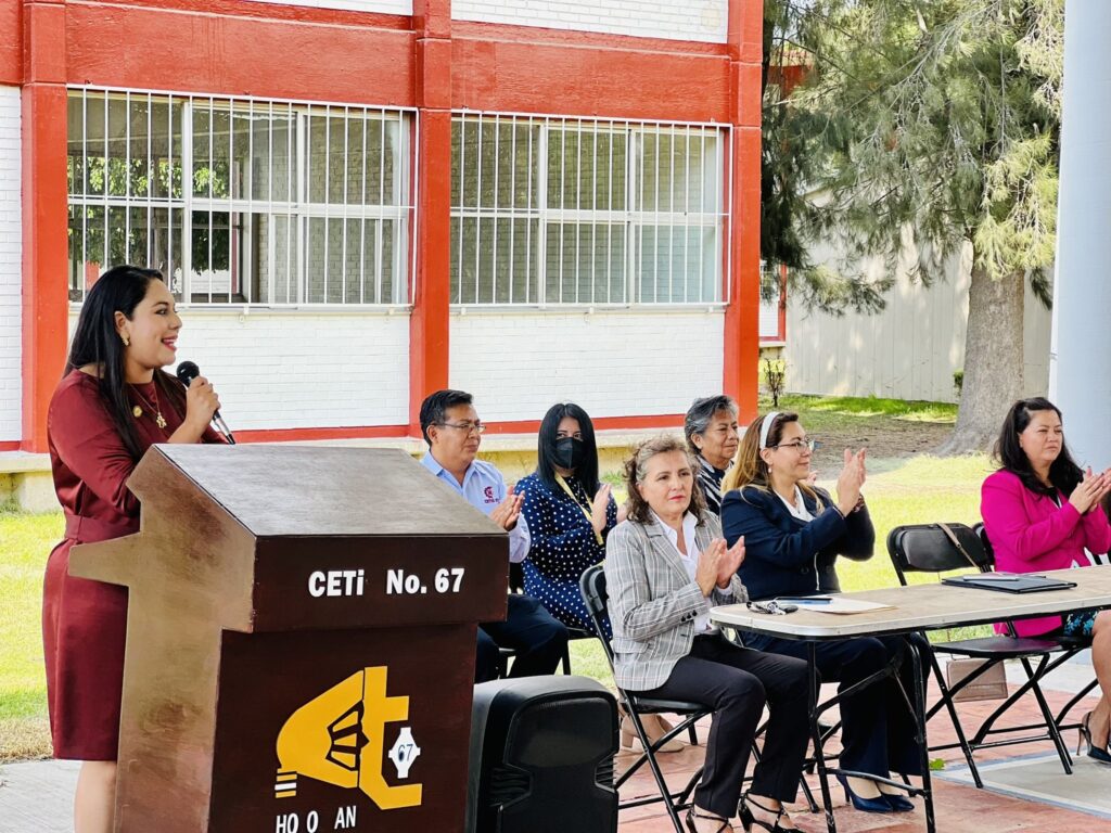 Tonantzin Fernández, inauguró ciclo escolar en CETis 67