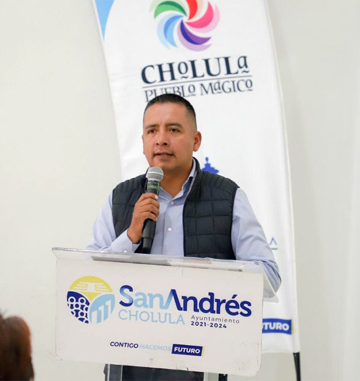 Realiza ayuntamiento jornada de credencialización de las y los artesanos del municipio