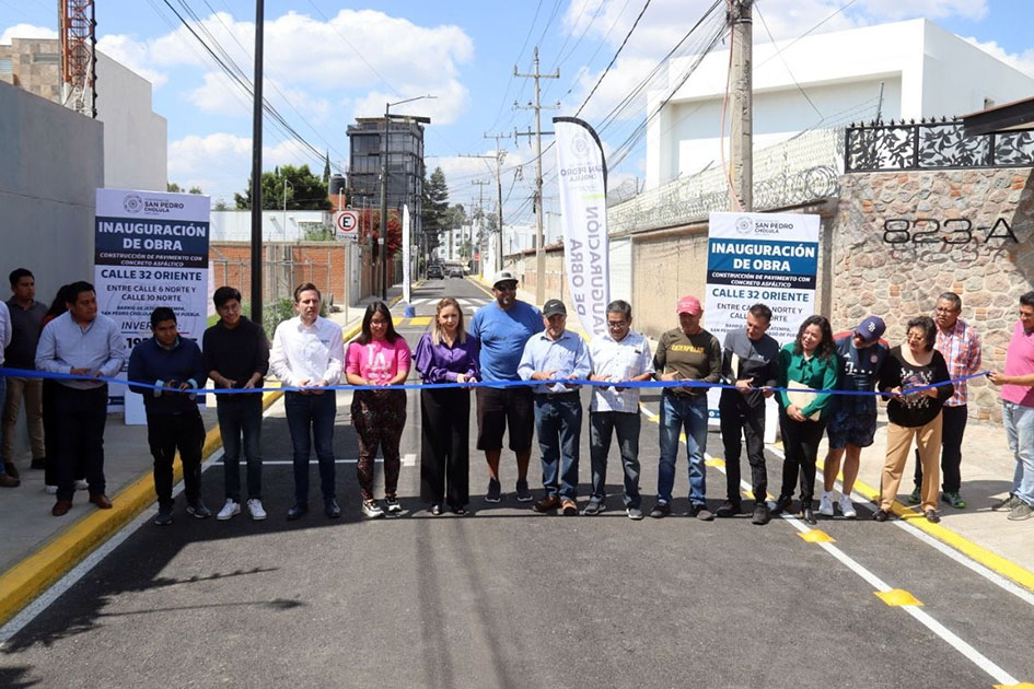 Paola Angon, entrega adoquinada la 32 Oriente