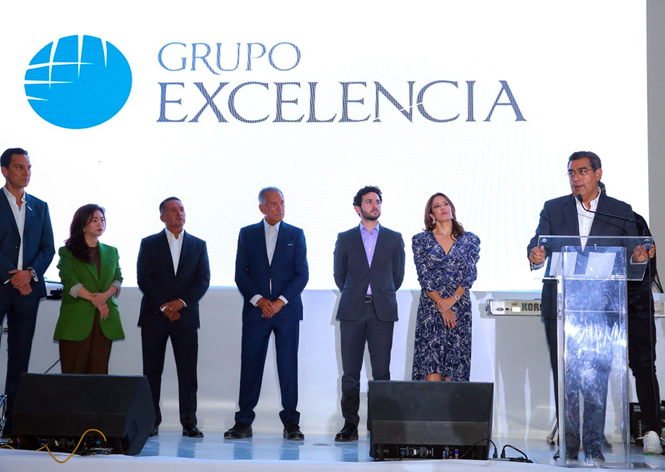 El gobernador Sergio Salomón inauguró la agencia automotriz BYD