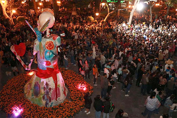 “Valle de las Catrinas” los espera en la ciudad  * Estarán hasta el 5 de noviembre
