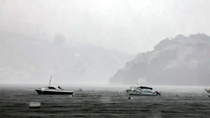 Lidia se intensifica a huracán categoría 1 frente a Jalisco y Colima