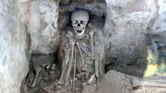 Abrieron la tumba prehispánica de hace mil años por “Día de Muertos”