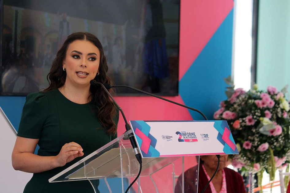 El compromiso del DIF es mejorar la calidad de vida de los cholultecas: María De la Barreda