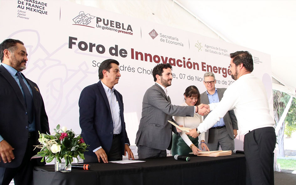 Puebla, primer lugar a nivel nacional en mujeres certificadas en estándares energéticos: Economía