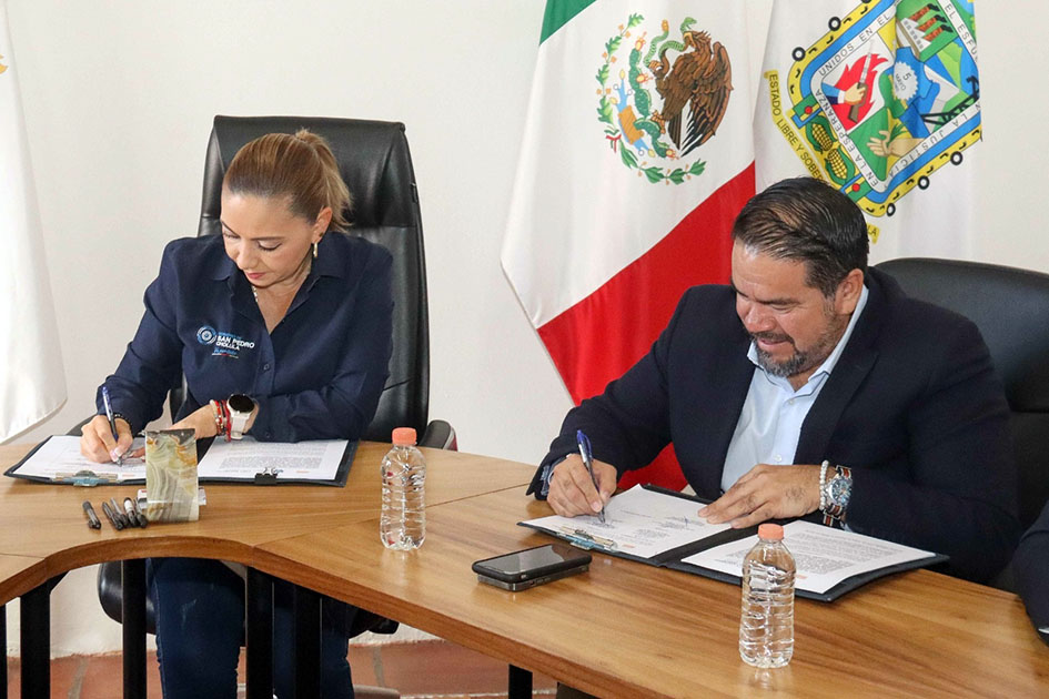Signa Paola Angon, convenio con Oxxo, y fortalecer tareas de seguridad
