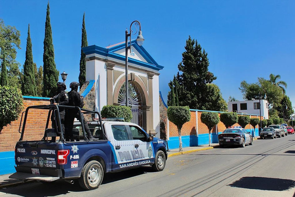 Implementa policía operativo Todos Santos 2023