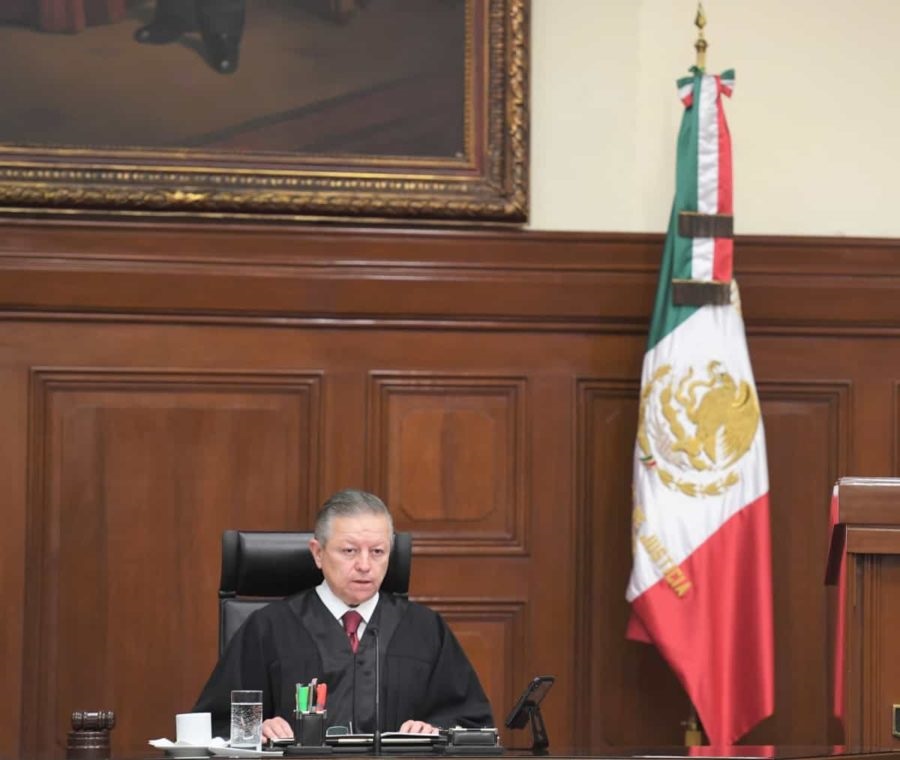 Senadores cuestionan renuncia de Zaldívar; analizan sustitución
