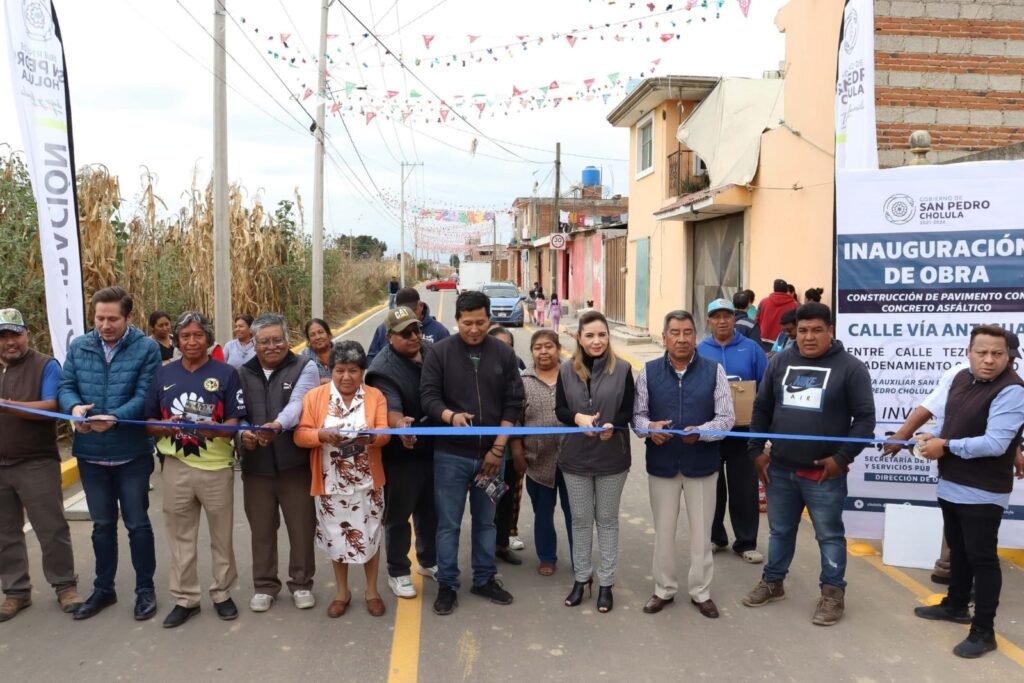 Cocoyotla y Cuapan, con calle pavimentada