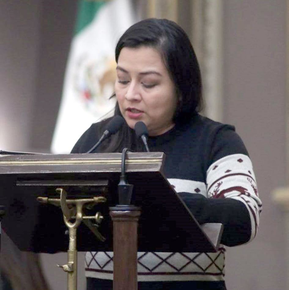 Liz Minto impulsa iniciativa para prohibir espectáculos que involucren maltrato, tortura, pelea o muerte de animales en Puebla