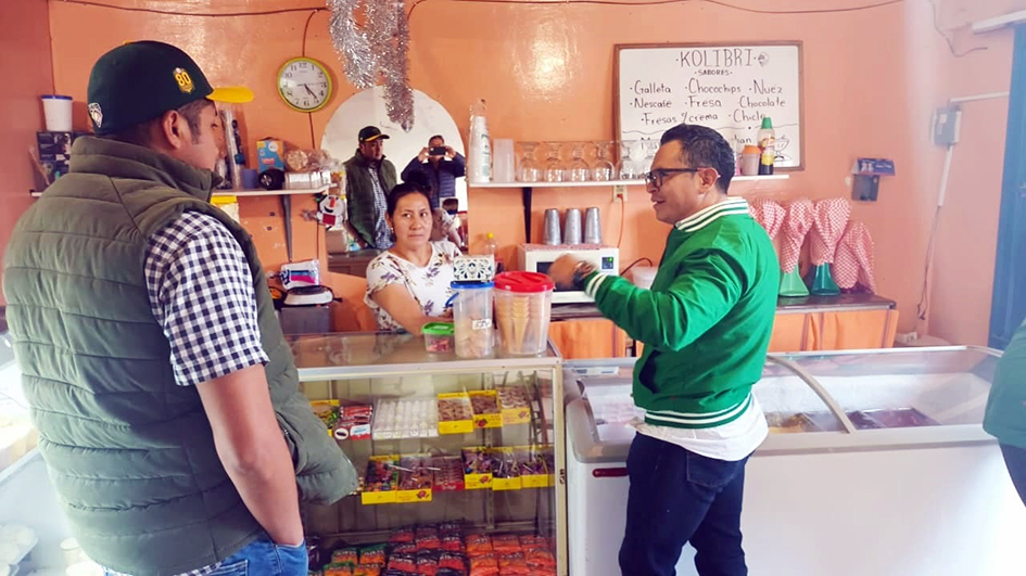 Recorriendo el municipio anda Mauricio Lozano
