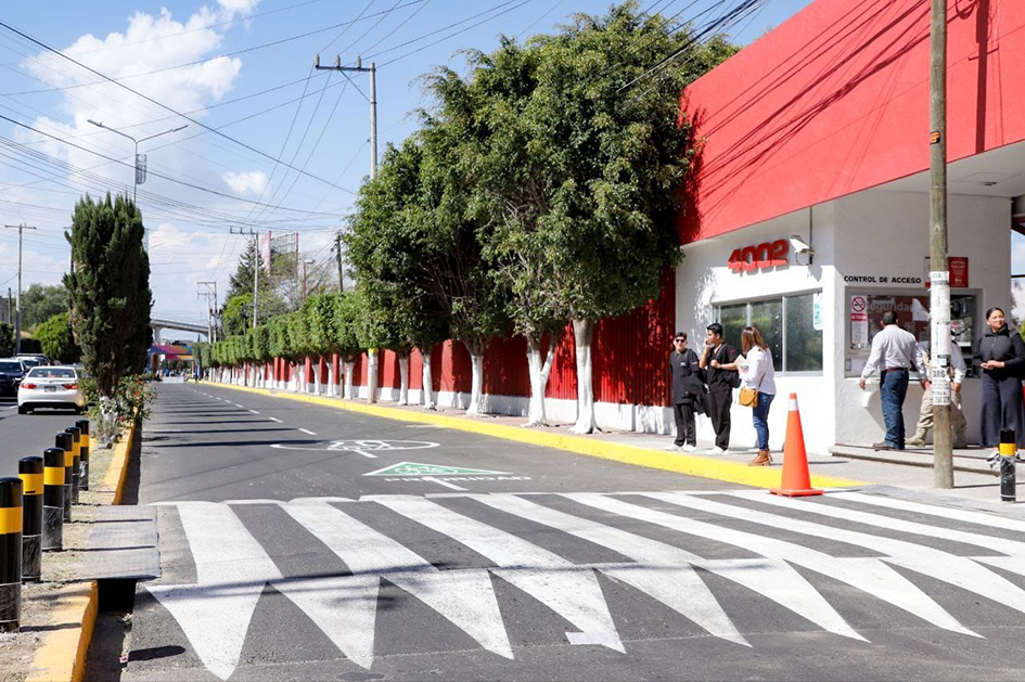 Entrega Mundo Tlatehui rehabilitación de camino real a San Andrés Cholula