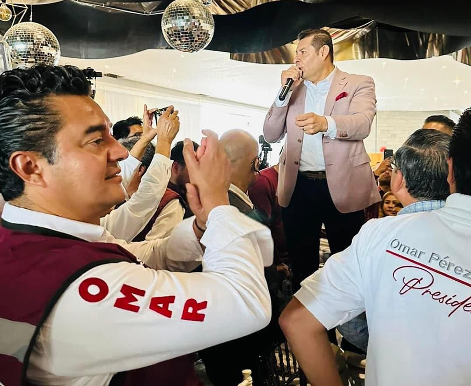 Omar Pérez Torres toma protesta como defensor de la 4T en San Andrés Cholula