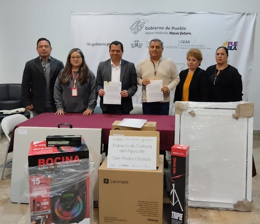 CEAS Pue, entregó equipo de cómputo a SOSAPACH
