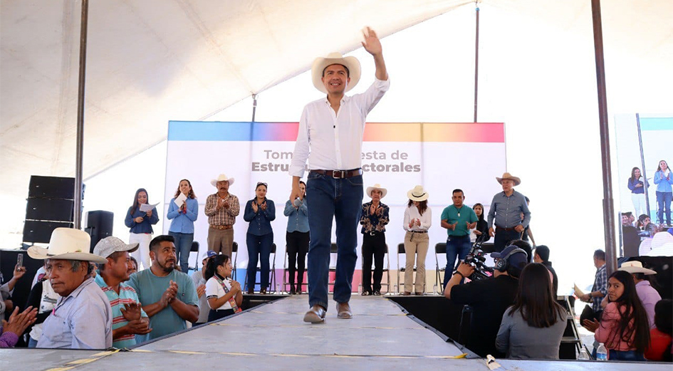 Destaca Lalo Rivera el trabajo de las mujeres de la mixteca poblana