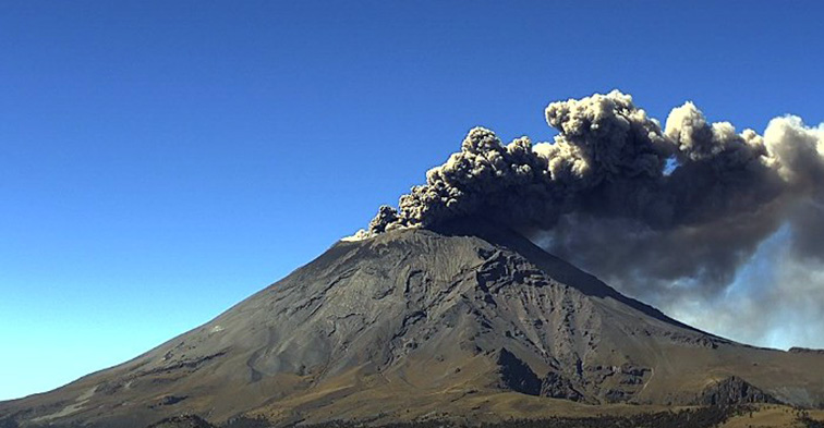 Festejan cumpleaños de «Don Goyo», el volcán Popocatépetl de México