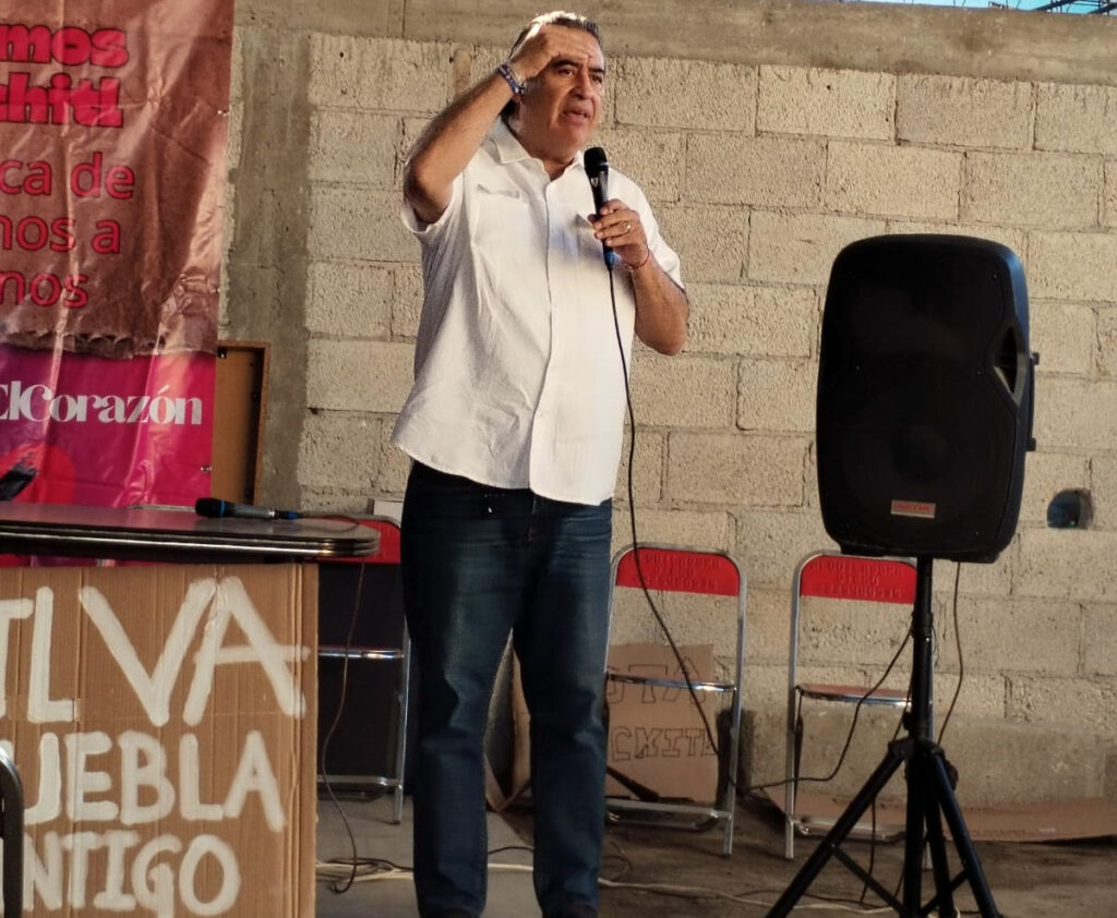 Humberto Aguilar se une a diálogo ciudadano en favor de Xóchitl Gálvez en San Antonio Cacalotepec
