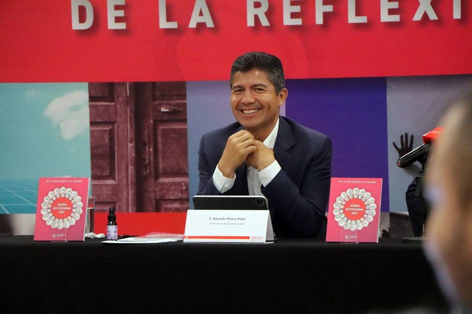 Lalo Rivera primer participante en la Agenda Institucional 2024 de la UIA Puebla