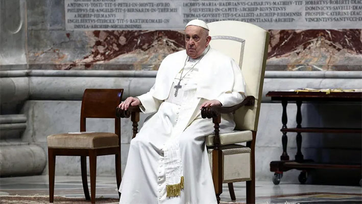 Papa Francisco pide “negociar” para poner fin a la guerra en Ucrania