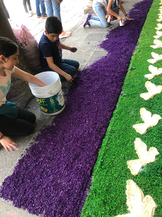 Alfombra en el portal, atractivo turístico