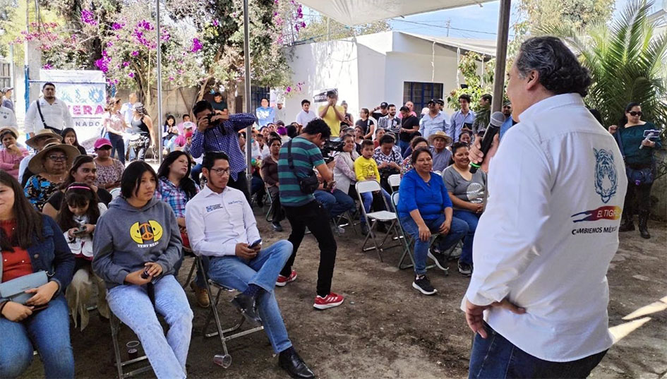 Humberto Aguilar Coronado se reúne con ciudadanía de chipilo y San Jerónimo Tecuanipan