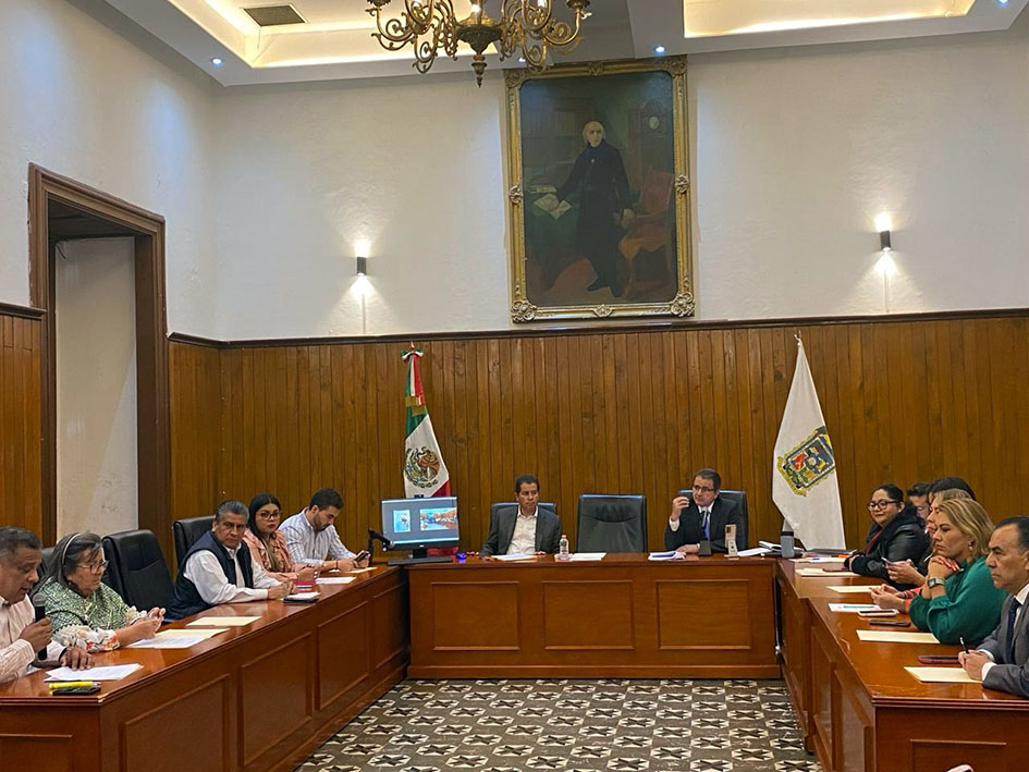 Se separan del cargo Regidora y Presidente auxiliar
