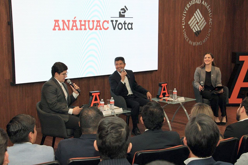 Lalo Rivera en Anáhuac Vota, invita a universitarios a luchar por sus sueños