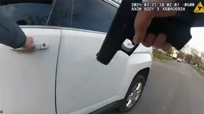 Policías de Chicago matan a un joven con casi 100 disparos en 41 segundos